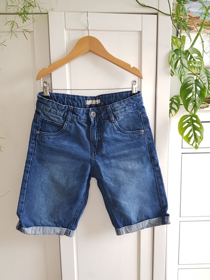 ❤️ H&M ❤️ kurze Hose Sommerhose Jeans Shorts Gr. 134 140 152 in Markkleeberg