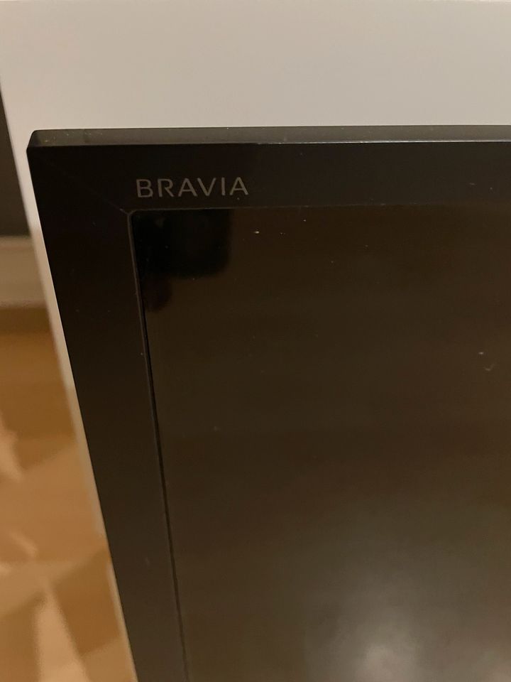 TV Sony Bravia 32“ Zoll HDMI + USB Anschlüsse in München