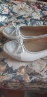 ❣NEUWERTIG LEDER BALLERINA GR 42 LASOCKI WEIß/SILBER 1X GETRAGEN Berlin - Zehlendorf Vorschau