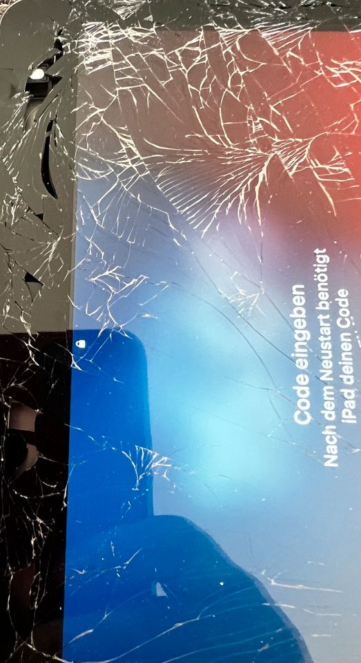 An Bastler iPad 9. Generation OVP ohne Ladekabel Glas defekt in Wilhelmshaven