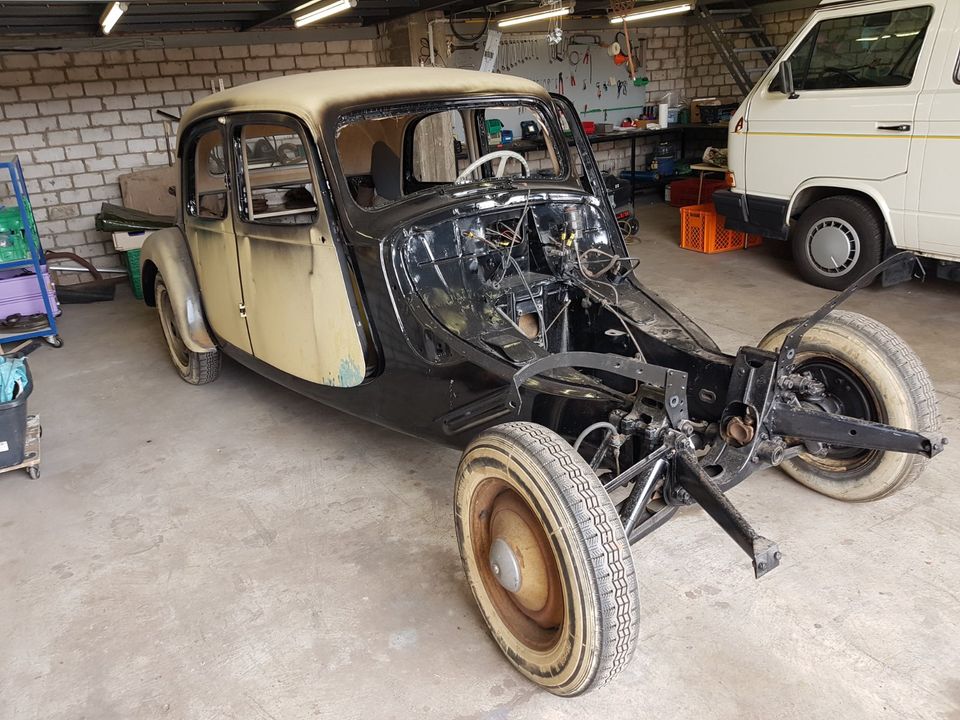 Citroen 11cv BL Traktion 1955 Top Zustand in Duisburg