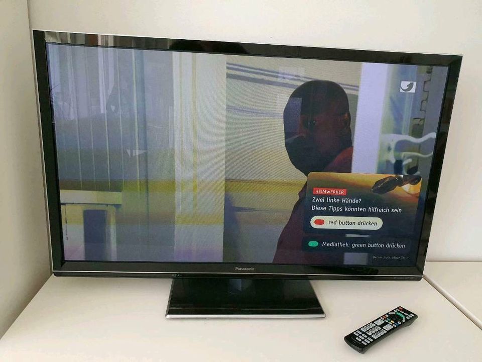 Panasonic TX-P42GT50E Plasma TV Tief Schwarz ähnl. OLED Fernseher in Nienberge