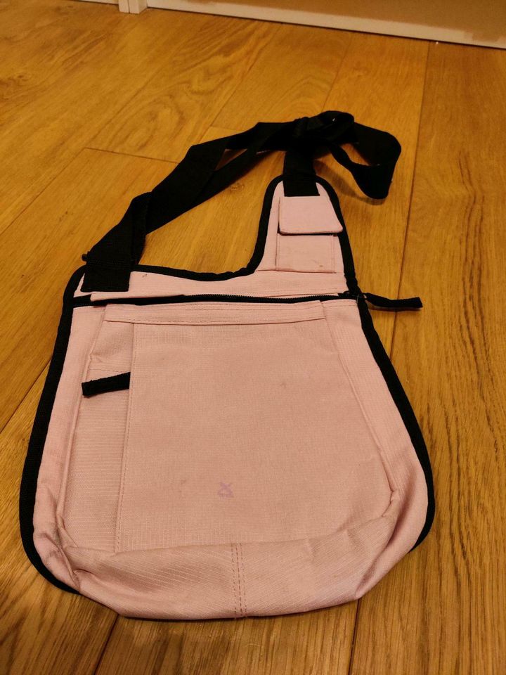 Coole Tasche Handtasche Mädchen rosa mit schwarz in Stralsund