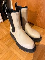 Stiefel Calvin Klein beige Sendling - Obersendling Vorschau