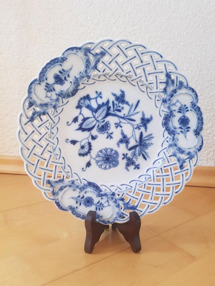 Meissen Sammelteller mit Zwiebelmuster in Frankfurt am Main