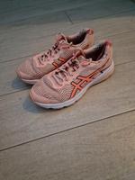 Asics Turnschuhe helle Sohle 36 Brandenburg - Nuthetal Vorschau