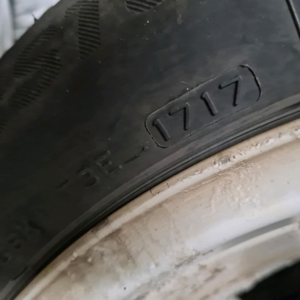 Audi Alufelgen mit Winterreifen 205/55 R 16 in Jork