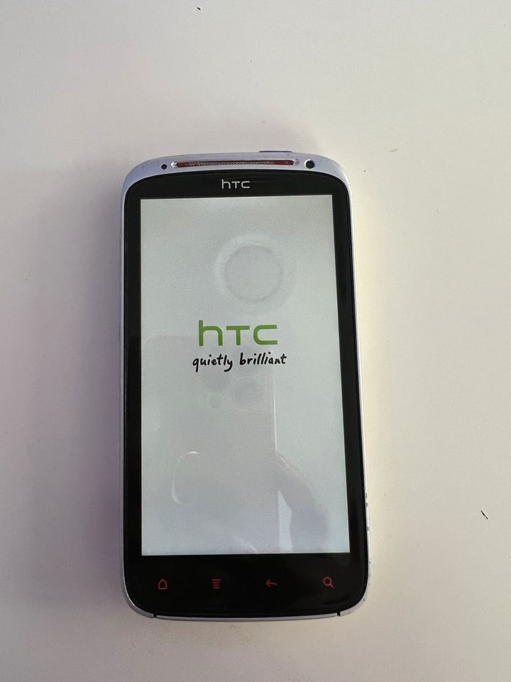 HTC handy ohne Ladegeräte in Herford