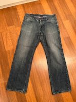 Tommy Hilfiger Herren Jeanshose Gr.36 blau Hose Düsseldorf - Pempelfort Vorschau