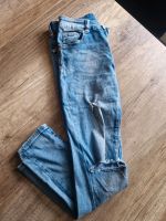 Jeans mit Löchern Gr.S Sachsen - Stützengrün Vorschau