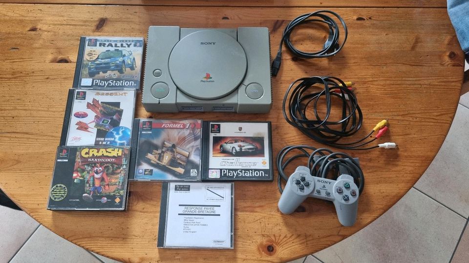 Sony Playstation 1 Spiele Konsole in Ebsdorfergrund