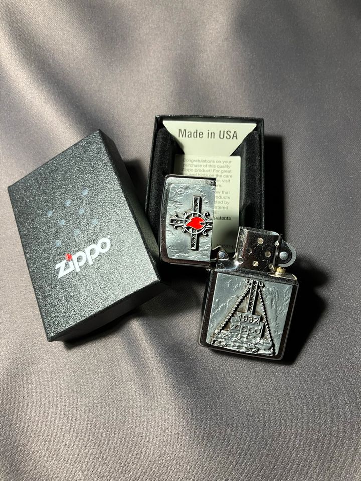 Original ZIPPO Benzin Feuerzeug Sammlerstück in Morschen