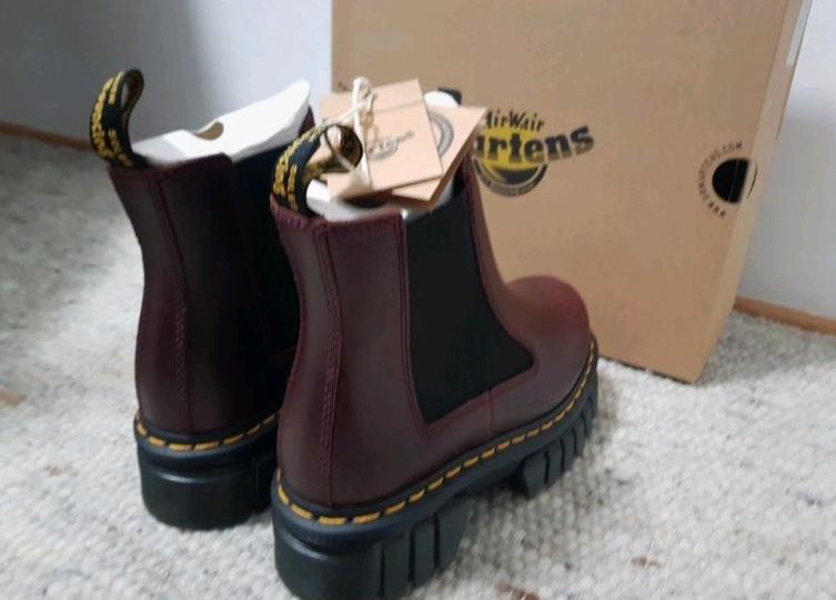 Dr. Martens Audrick Chelsea Stiefeletten Stiefel Gr.38 in Hamburg