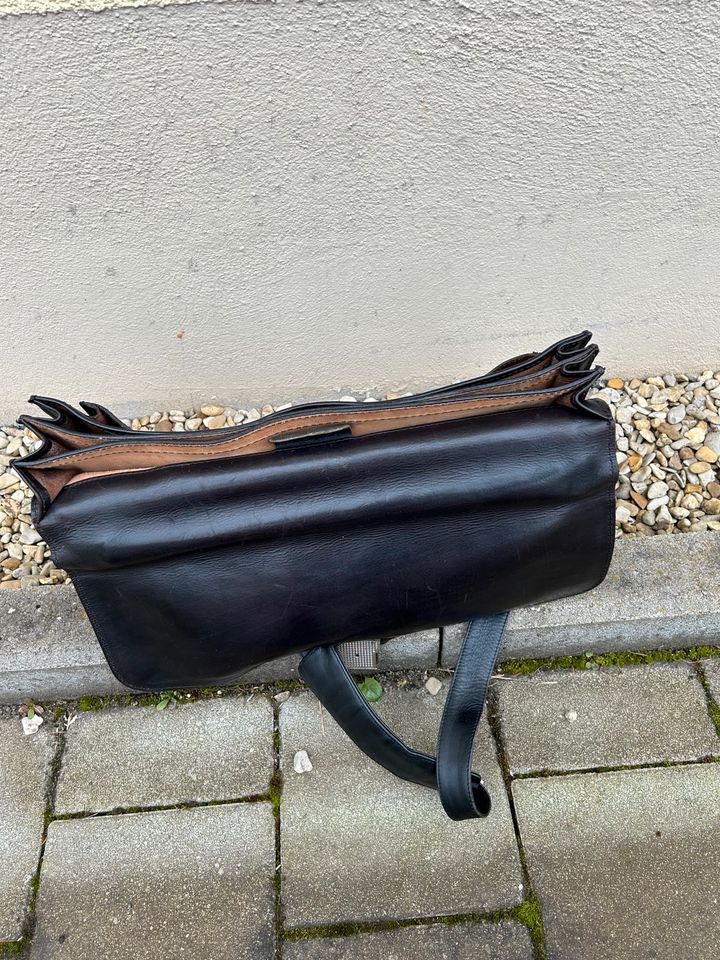 Tolle Leder Tasche / Business in Hallerndorf