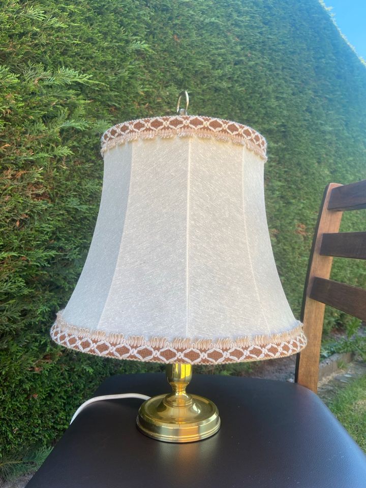 Antik Lampe Tischlampe in Wolfsburg
