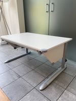 Kettler Schreibtisch weiß höhenverstellbar/neigbar neuwertig Nordrhein-Westfalen - Gütersloh Vorschau