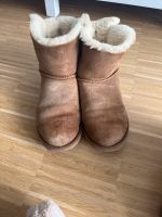 UGG Boots Beige Gr. 39 Düsseldorf - Flingern Nord Vorschau