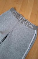 Calvin Klein Jogginghose Größe XS Baden-Württemberg - Villingen-Schwenningen Vorschau