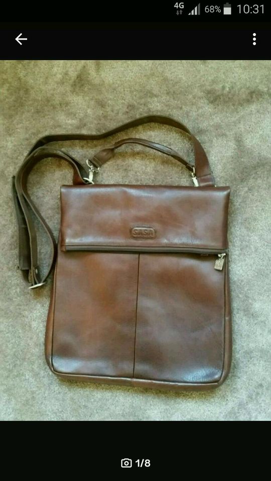 SASA Leder Umhänge-, Laptop-Tasche. Für Damen und Herren! in Frankfurt am  Main - Bornheim | eBay Kleinanzeigen ist jetzt Kleinanzeigen