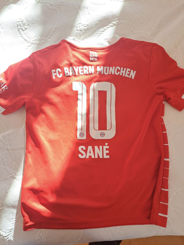 Fußball-Trikot vom FC Bayern München - Größe 152 - Sané in Berlin