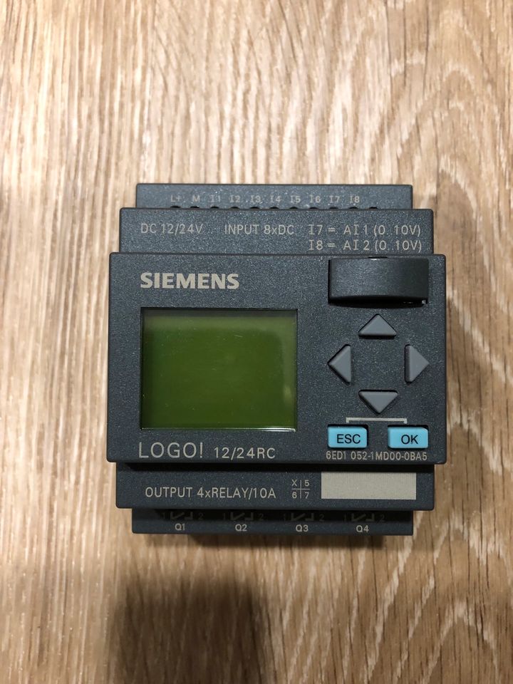 Siemens Logo! 12/24 RC 6ED1 052-1MD00-0BA5 mit Zubehör in Velbert