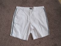 Shorts weiß mit blauem Seitenstreifen, Gr. 44, Neu Niedersachsen - Weyhe Vorschau