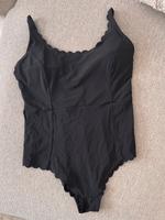 H&M Badeanzug Gr. 42 fällt kleiner aus, eher 40 schwarz Shape Berlin - Charlottenburg Vorschau