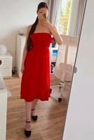 Rotes Kleid von NA-KD / Andrea Hedenstedt S / 36 Hessen - Gießen Vorschau