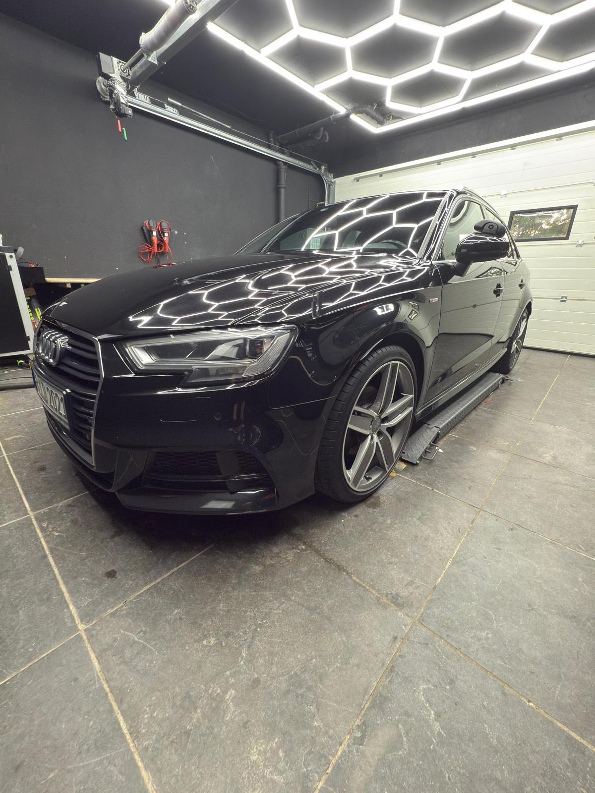 Abbildung des Autos Audi A 3 Fahrschul Auto