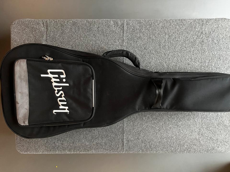 Gibson G-45 Natural mit K&K Pure Mini (Pure Western Mini) Pickup in Berlin