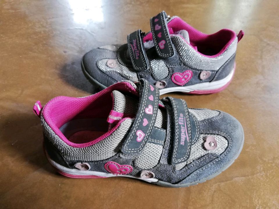 Turnschuhe, Sneaker, Crocs - superfit Gr. 30 in Eibau-Walddorf