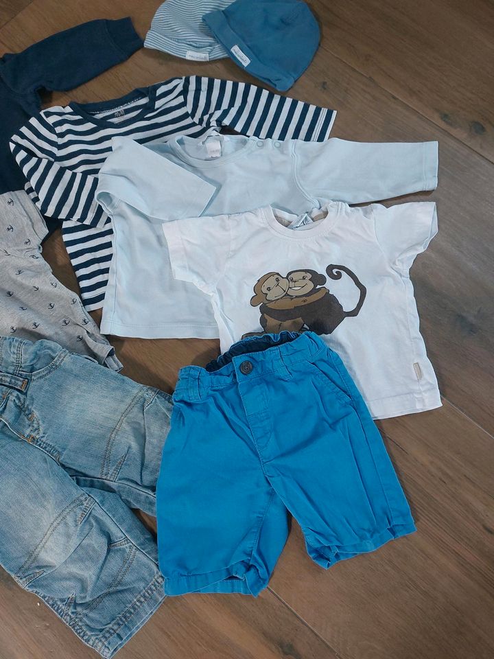 Kleiderpaket Gr.68 H&M ESPRIT Polo Jeans Schlafanzug Hoodie in Niedertaufkirchen
