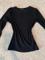 Schwarzes Langarmshirt Nordrhein-Westfalen - Bergisch Gladbach Vorschau