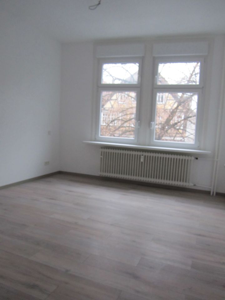 Einziehen und Wohlfühlen. 3 Zimmer Wohnung in guter Lage ! in Friedberg (Hessen)