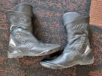 DAYTONA Carver Premium Motorradstiefel UK8 EU42 Leder Goretex Baden-Württemberg - Tiefenbronn Vorschau