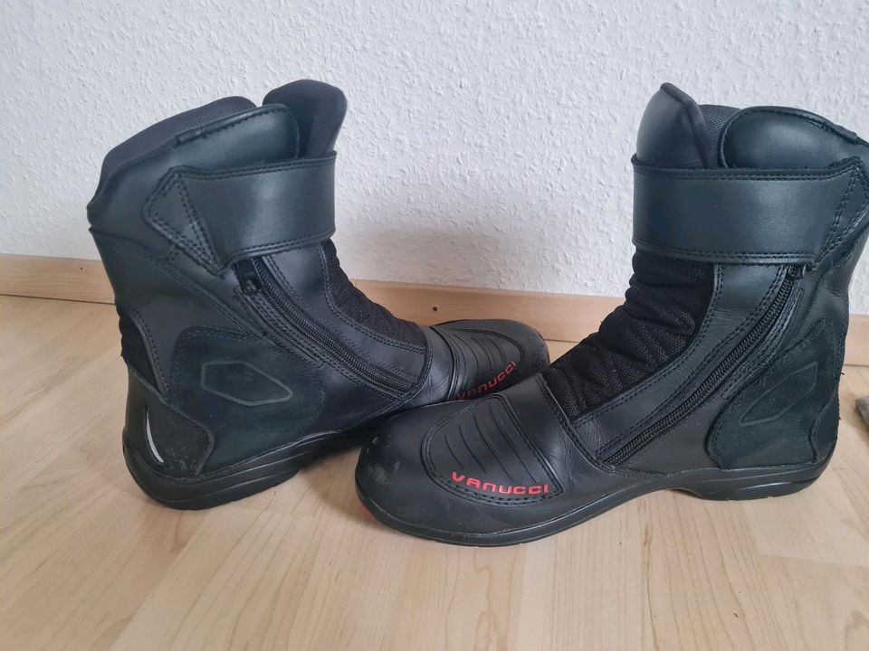 Vanucci Motorrad Schuhe in Lamspringe