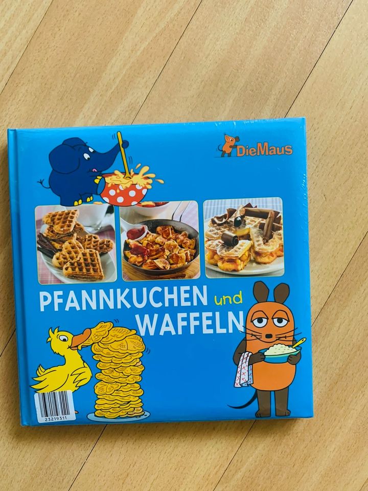NEUES EINGESCHWEISSTES Kochbuch von Sendung mit der Maus blau in Duisburg