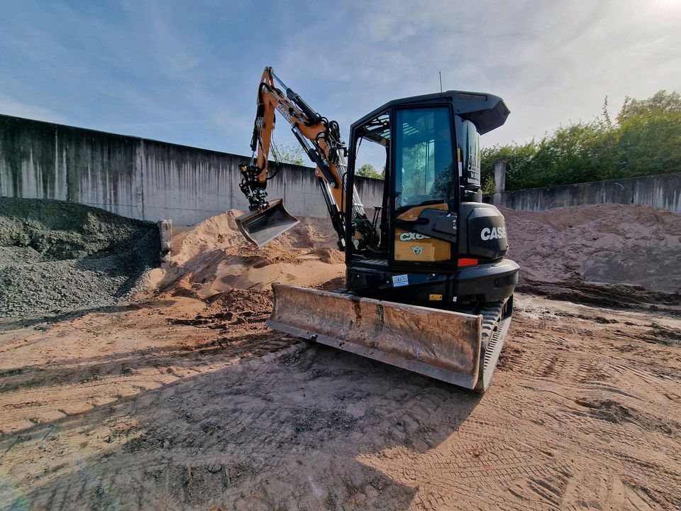 Minibagger Case CX65D Tiltrotator Mieten Gala Wegebau kommunal in Dermbach