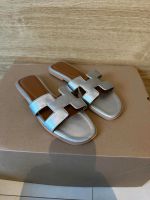 NEU***Sandalen gold, silber & schwarz Gr. 39 Bergedorf - Hamburg Lohbrügge Vorschau