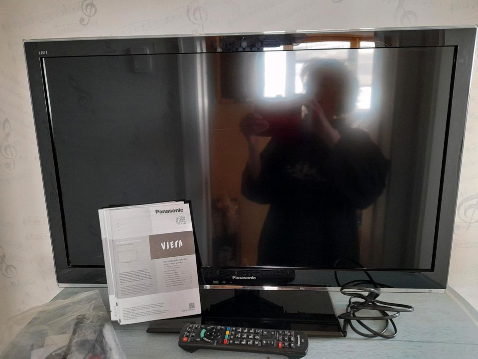 Fernseher, Panasonic TX-L32E5E, 80 cm in Hamburg