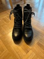 S.Oliver Stiefel Bayern - Saal Vorschau