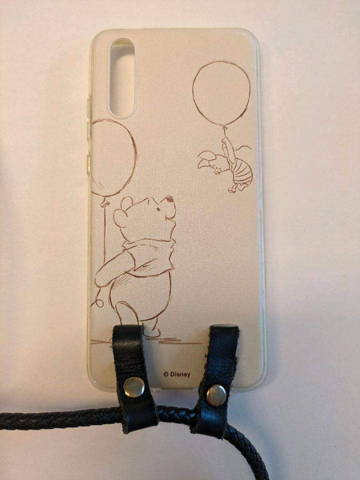 Handyhülle mit Band - Huawei P20 - Winnie Pooh in Dudenhofen