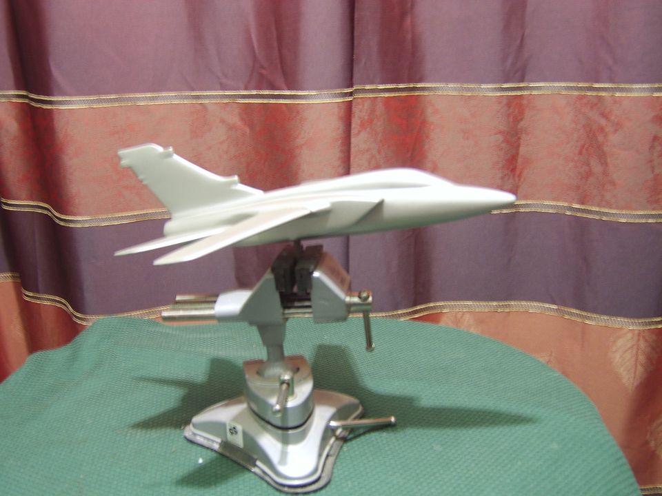 Tornado Modellflugzeug; Vollholzmodell. Profi-Arbeit in Wilhelmshaven