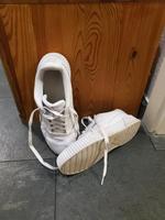 Puma Sneaker Damen Gr.39 Nordrhein-Westfalen - Kürten Vorschau