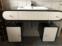 Badezimmer Waschbecken mit Unterschrank + Armatur + Spiegel Nordrhein-Westfalen - Borken Vorschau
