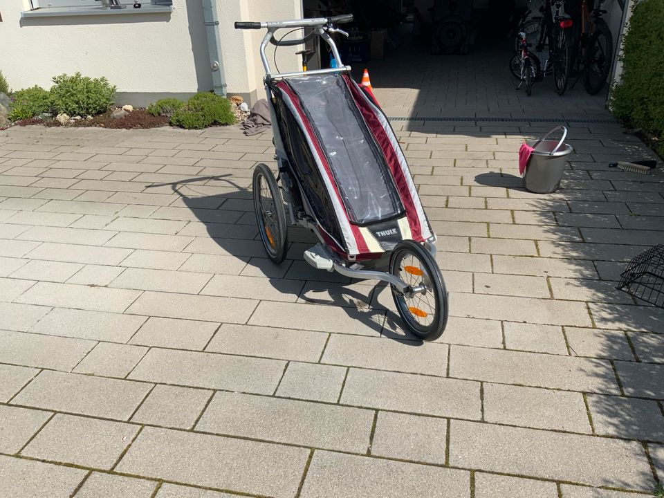 Thule Chariot CX1 mit Kupplung , Deichsel und  Joggingrad in Gehrden
