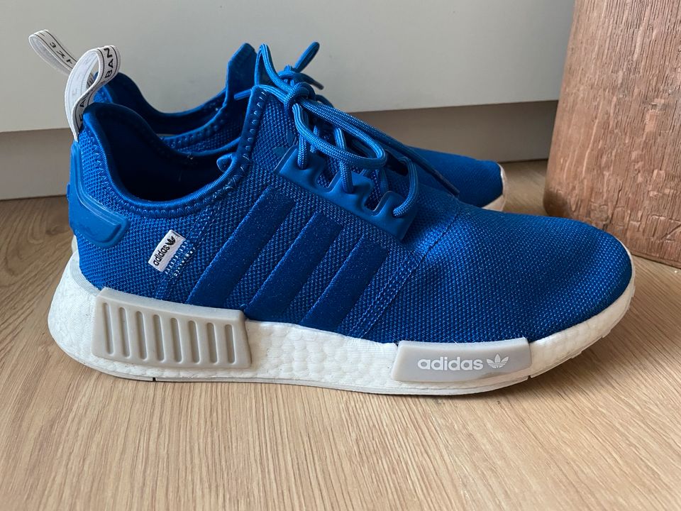 Adidas NMD R1 blau Gr. 41ü in München