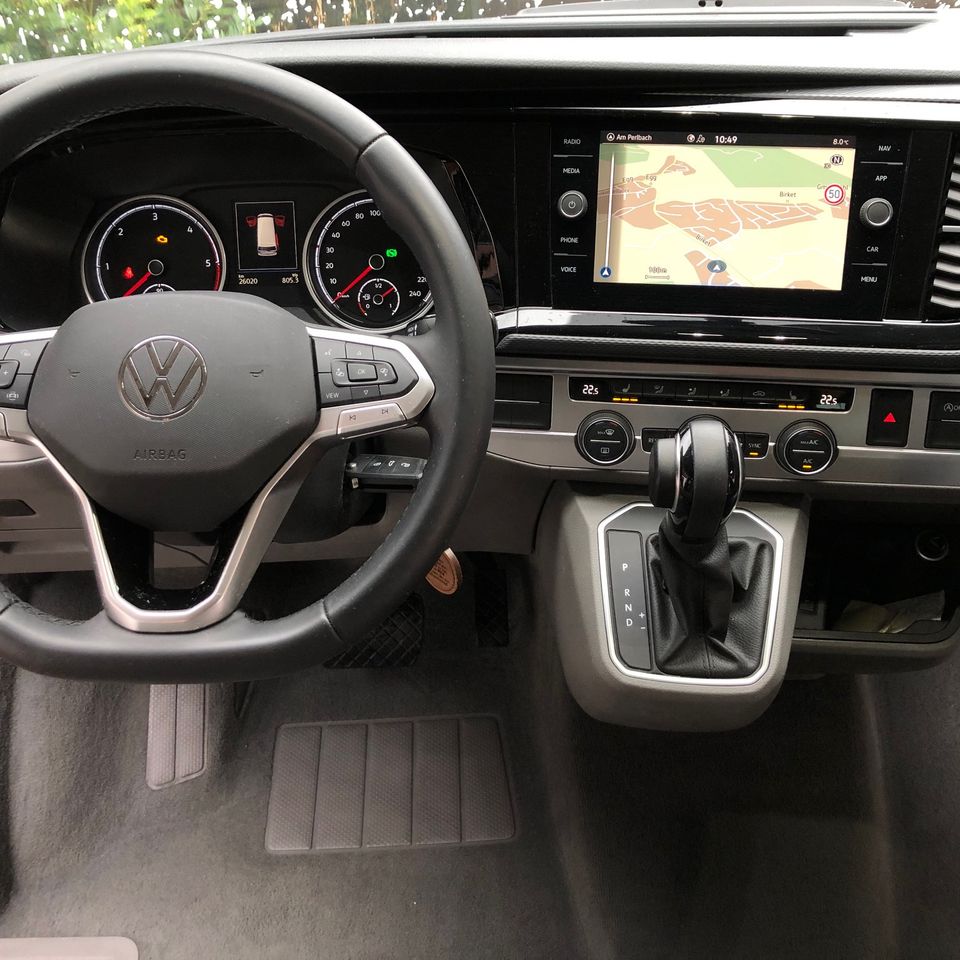 VW T6.1 California BEACH Tour / DSG 150PS TDI in Deggendorf