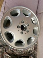 W124 alufelgen 15 inch Original Nordrhein-Westfalen - Grefrath Vorschau