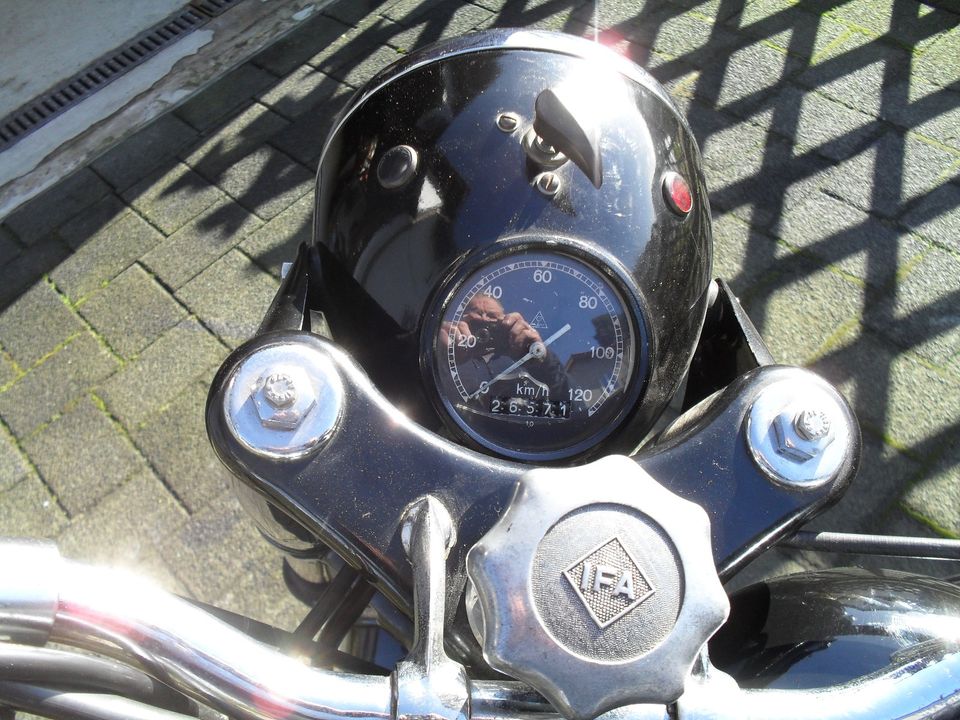 MZ BK 350 Motorrad in Winnen